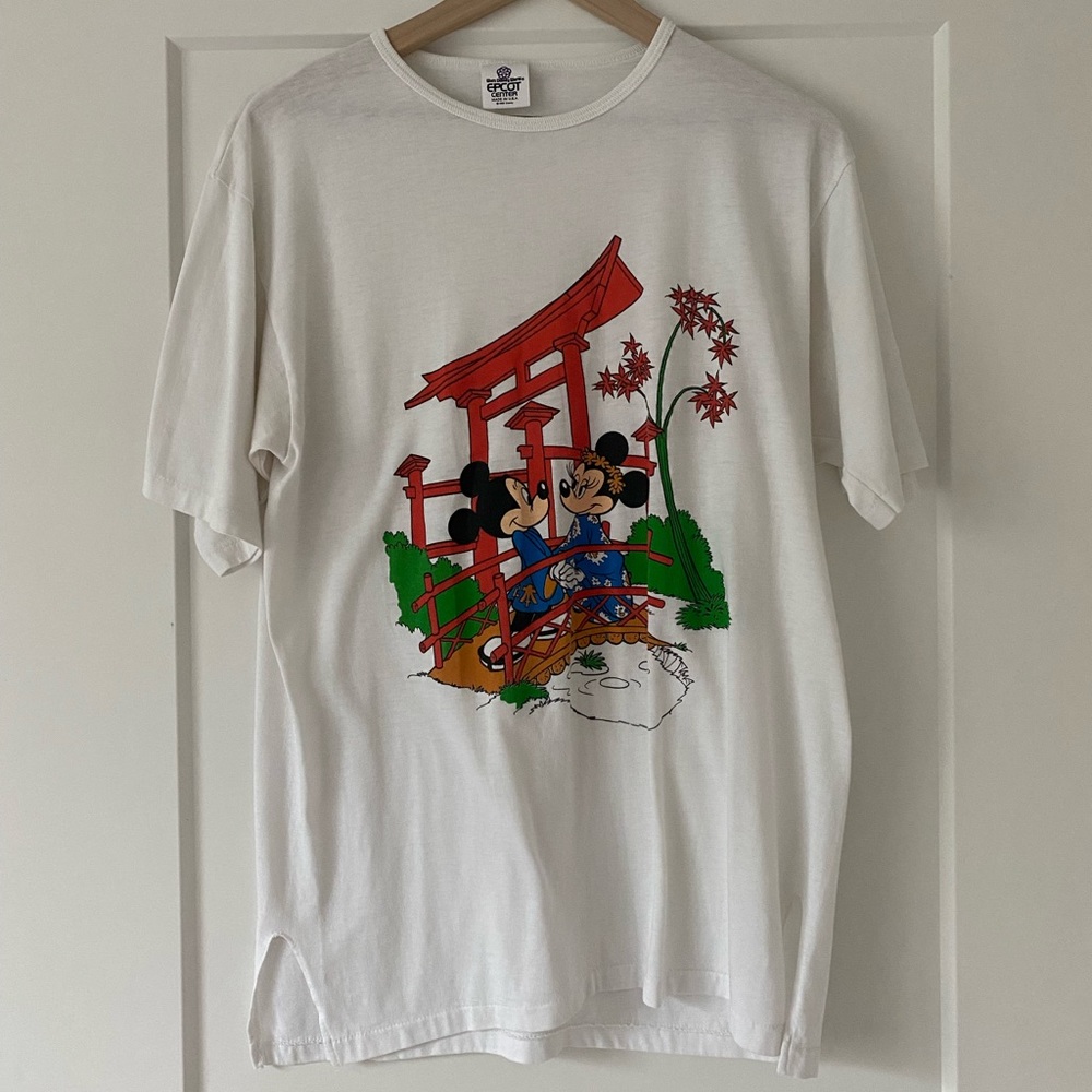 Rare Vintage 1982 Epcot Tshirt